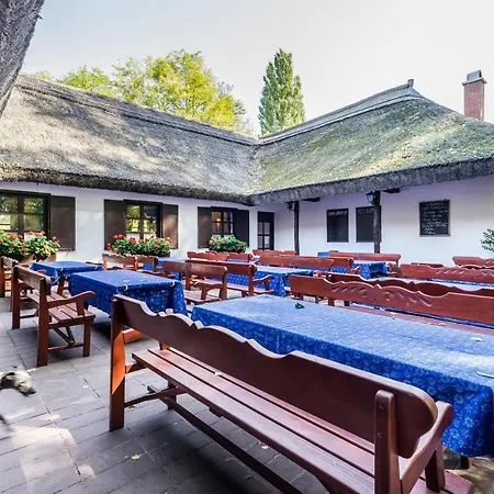 Bed and breakfast Bugaci Menesbirtok Ueduelohazak