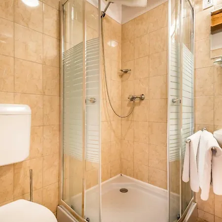 Bugaci Menesbirtok Ueduelohazak Bed and breakfast 3*